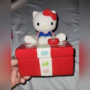 Hello Kitty Jelly Belly Candy Christmas Square Box Jar 5 1/2"‎ x 5 1/2" x 6 1/2"